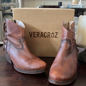VERACRUZ Ploku Brown Booties EUC